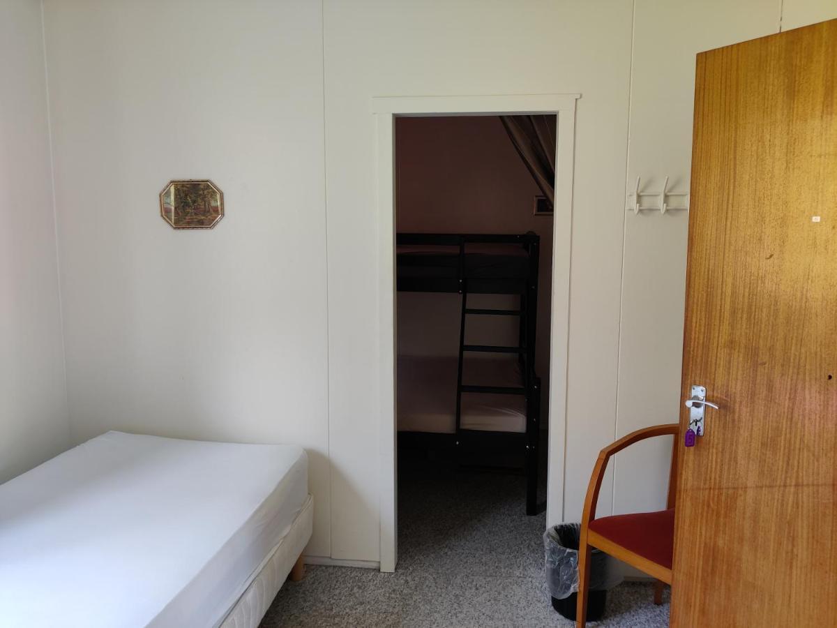 Solbrekka Guesthouse Mjoifjorthur ภายนอก รูปภาพ